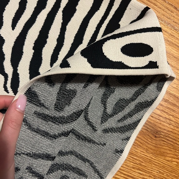 Bebe Mini Skirt - Picture 2 of 3